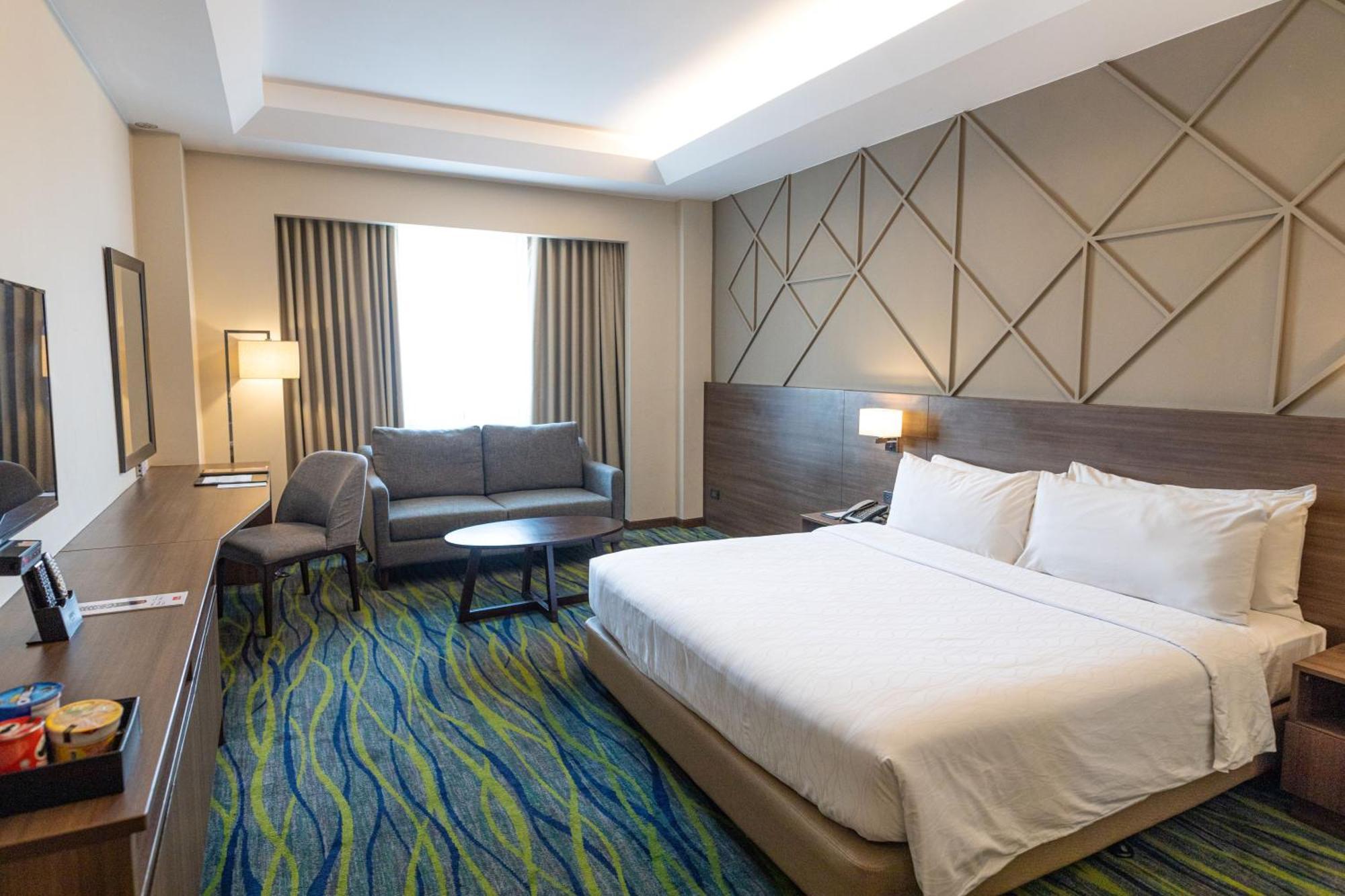 Luxent Hotel Quezon City Dış mekan fotoğraf