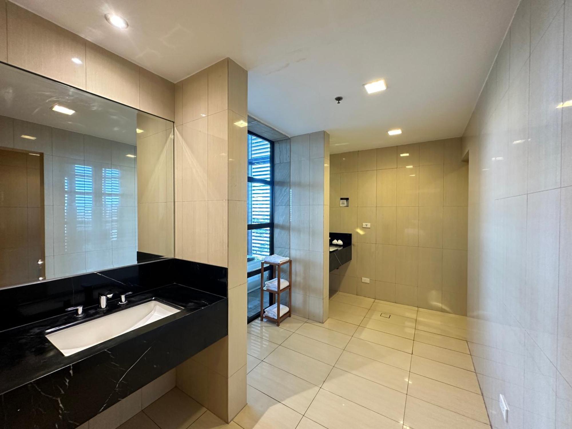 Luxent Hotel Quezon City Dış mekan fotoğraf