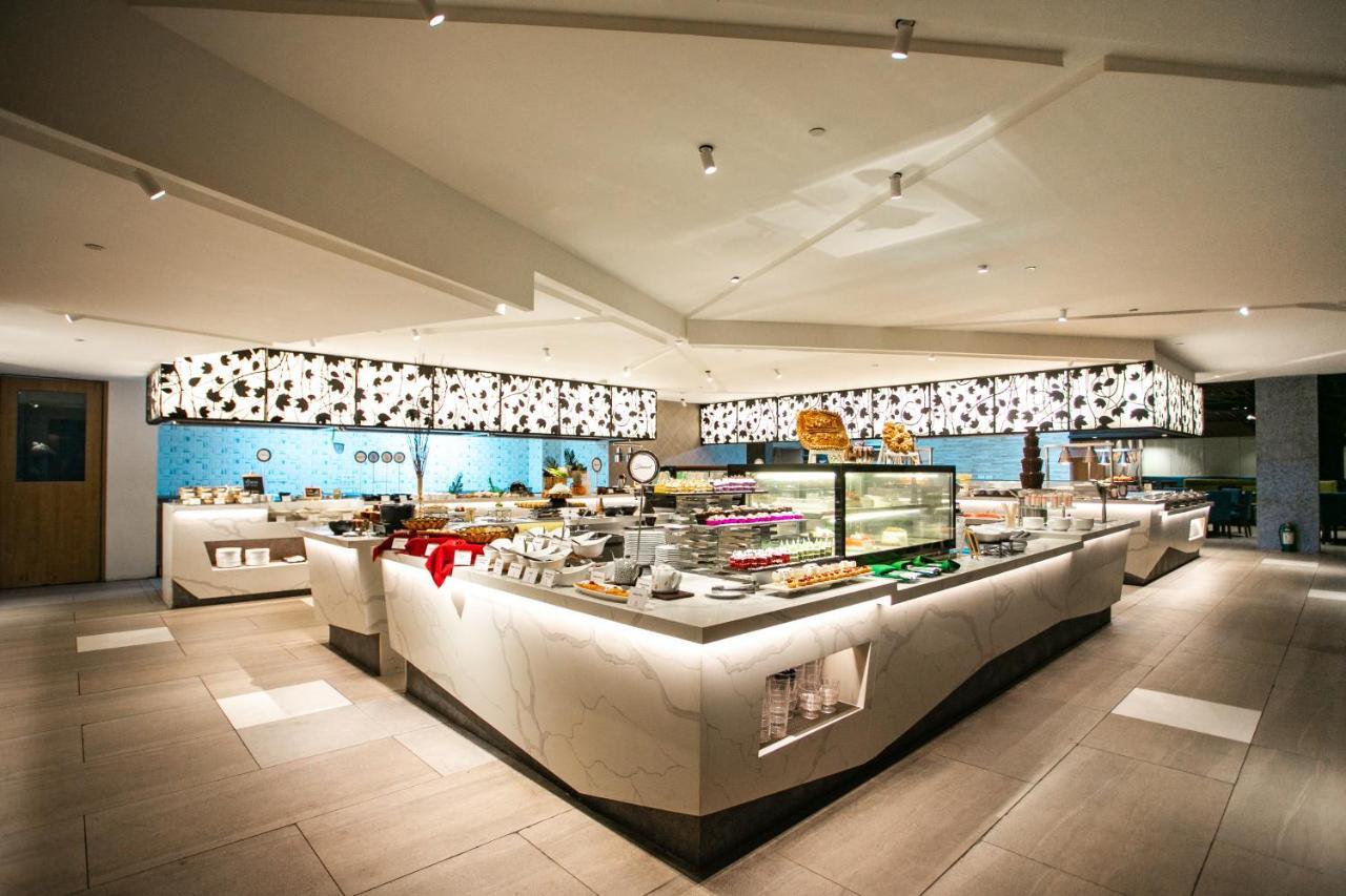 Luxent Hotel Quezon City Dış mekan fotoğraf