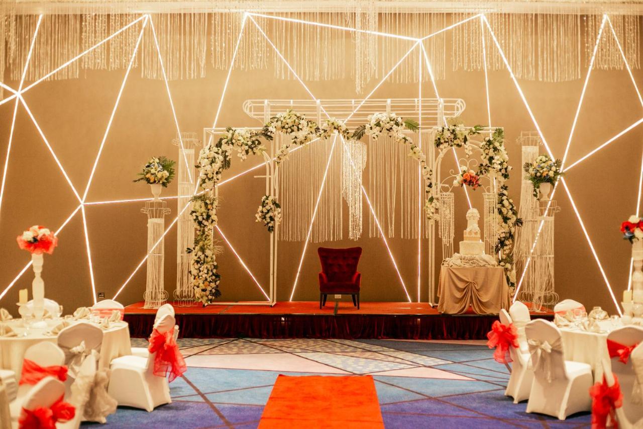 Luxent Hotel Quezon City Dış mekan fotoğraf